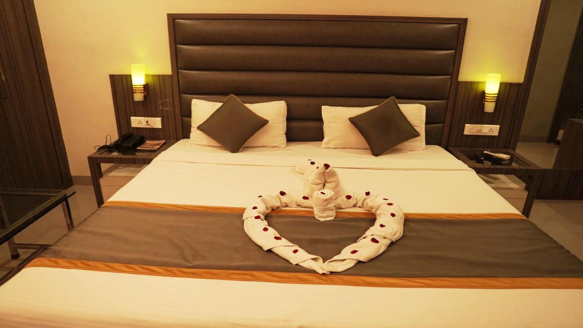 Hotel Royal Retreat 삼발푸르 외부 사진
